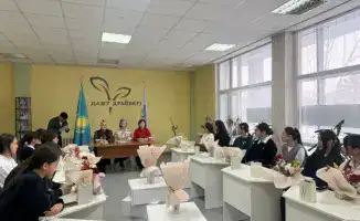 Международное сотрудничество: студенты и школьники Астаны создают уникальные духи