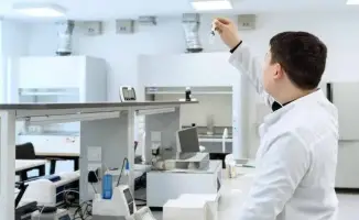 Инновации в столичной медицине 2025 года: новые поликлиники и искусственный интеллект в борьбе за здоровье горожан