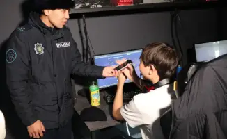 Ночной рейд в Алматы: контроль за компьютерными клубами укрепляет безопасность молодежи