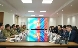 Встреча министра по чрезвычайным ситуациям Казахстана и заместителя премьер-министра Монголии