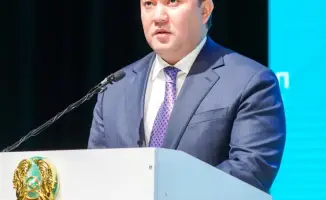 Форум в Туркестане: Обсуждение безопасности молодежи как основа для будущего общества