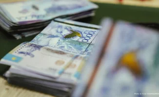 Срок обращения банкнот 10 000 тенге истекает в 2026 году