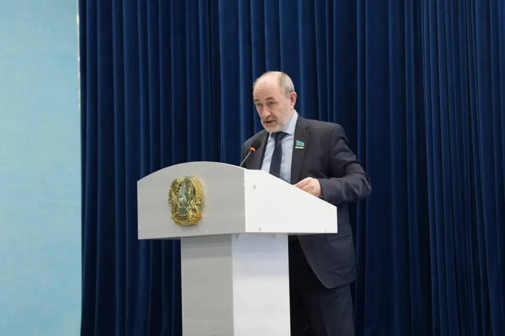 Школьники и студенты колледжей Астаны, Павлодарской, Восточно-Казахстанской областей и области Абай приняли участие в экочасе на тему водосбережения «Экономь воду – сохраняй будущее!» (5)