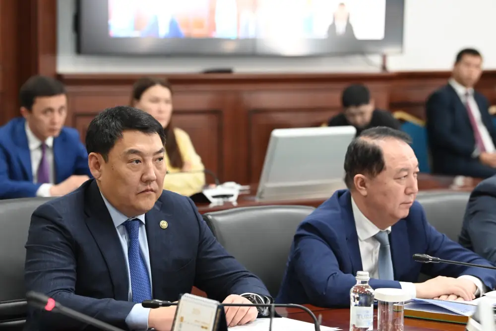 Рассмотрены вопросы подготовки к весенне-полевым работам (9)