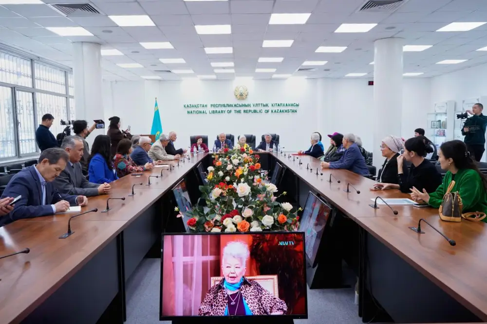 Творческое наследие Магиры Кожахметовой представили в Алматы (5)