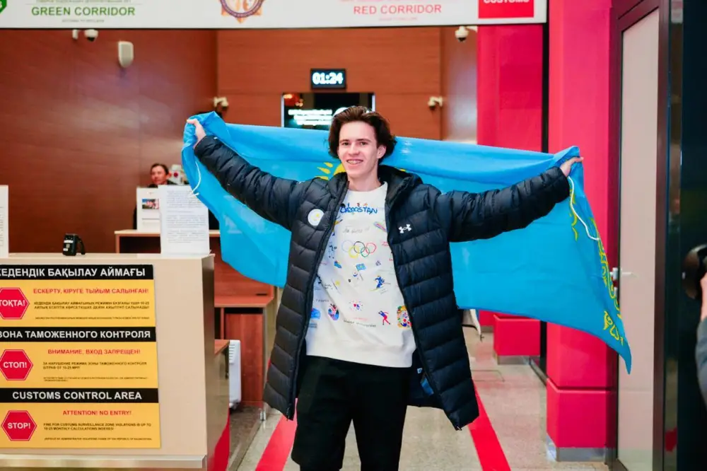 Олимпийского чемпиона Михаила Шайдорова торжественно встретили болельщики в Астане (2)