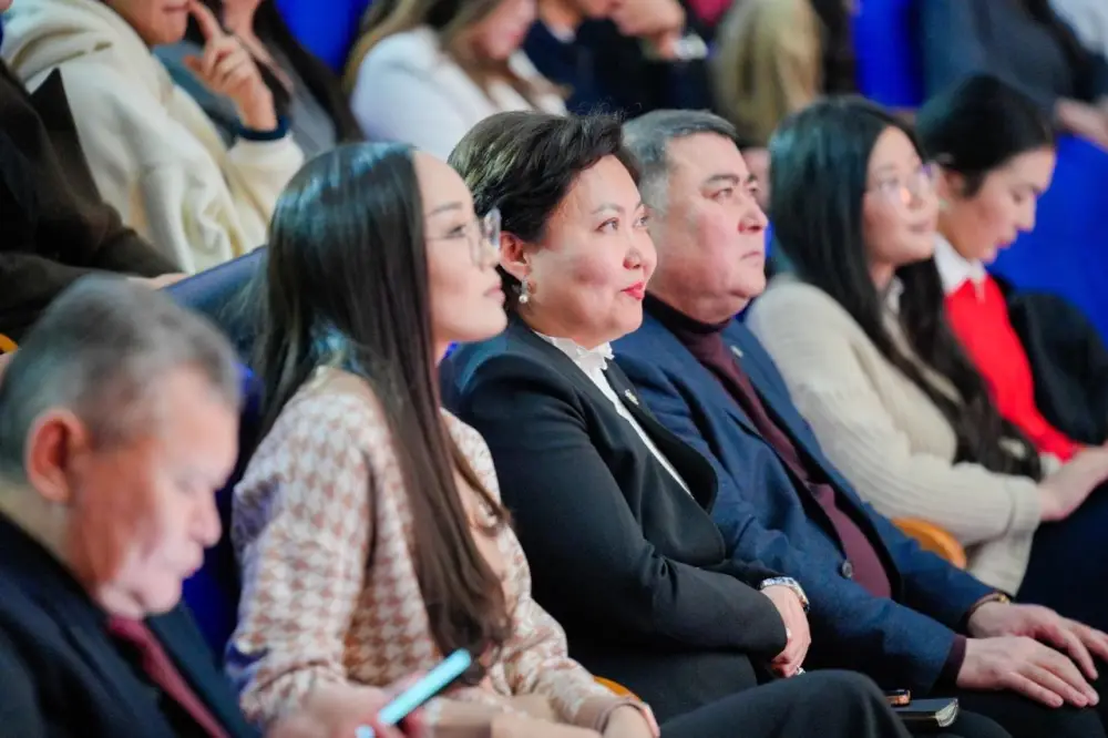 «Закон и порядок»: в Астане прошла профилактическая акция для студентов (5)