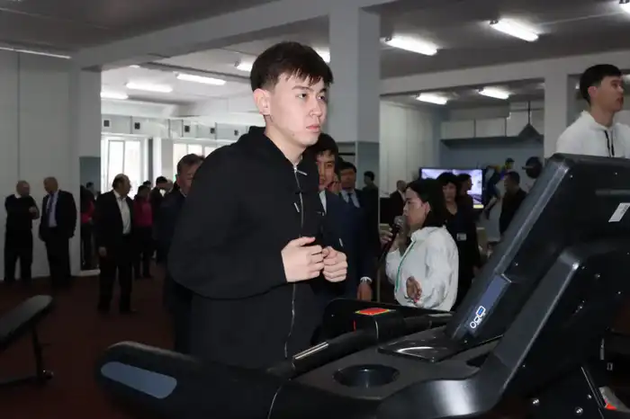 ЗКУ укрепляет инфраструктуру: в Уральске открыт современный спортивный комплекс (8)