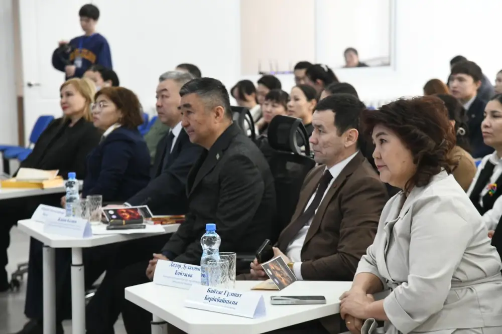 «Абылай хан – великий символ единства страны»: в Астане прошел историко-познавательный форум (4)