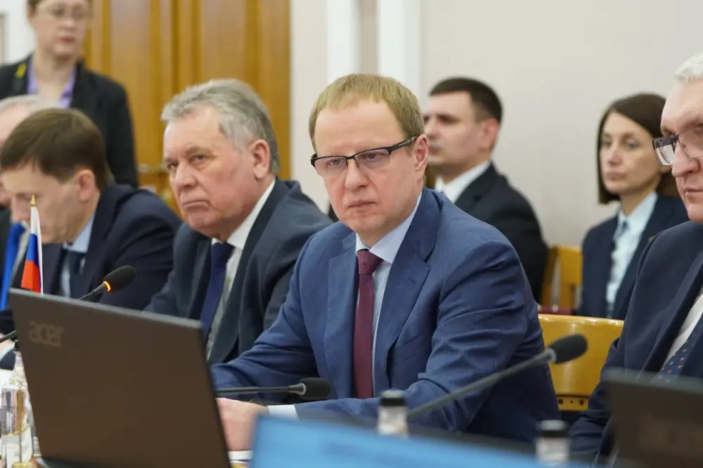 Двустороннее сотрудничество: между ВКО и Алтайским краем подписан протокол договорённостей (3)