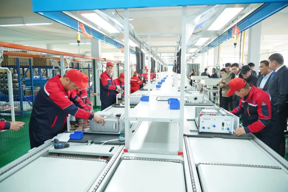 ПРЕЗИДЕНТ ПОЛОЖИТЕЛЬНО ОЦЕНИЛ ОПЫТ ТУРКЕСТАНСКОЙ ОБЛАСТИ ПО ИСПОЛЬЗОВАНИЮ ПОТЕНЦИАЛА СПЕЦИАЛЬНЫХ ЭКОНОМИЧЕСКИХ ЗОН (7)