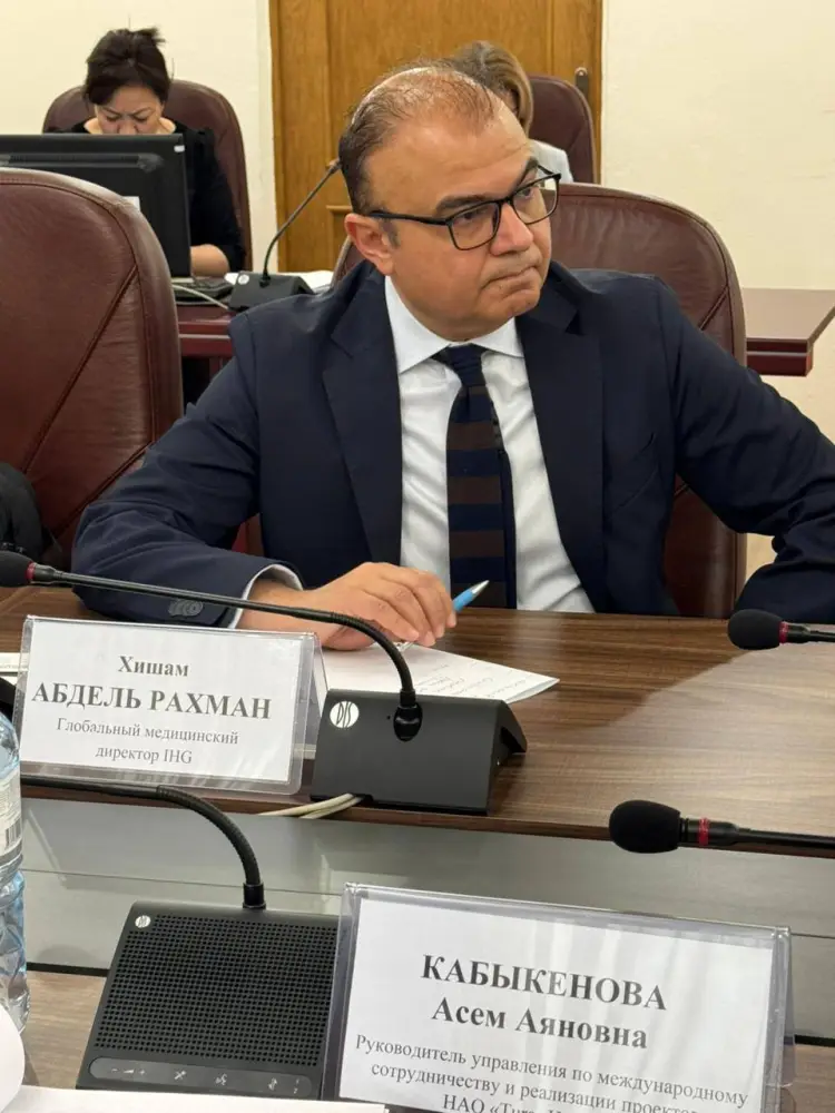 А.АЛЬНАЗАРОВА И ПОСОЛ ВЕЛИКОБРИТАНИИ В РК ОБСУДИЛИ РЯД СОВМЕСТНЫХ ИНИЦИАТИВ (2)