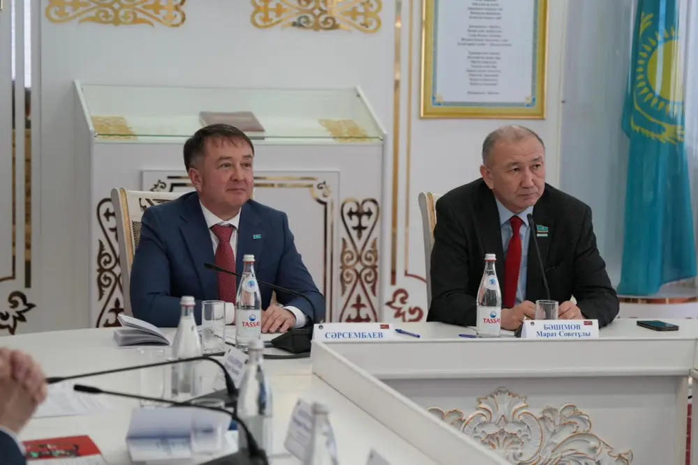 В Астане обсудили переход к Курултаю и новые политические институты в рамках конституционной реформы 2026 года (2)