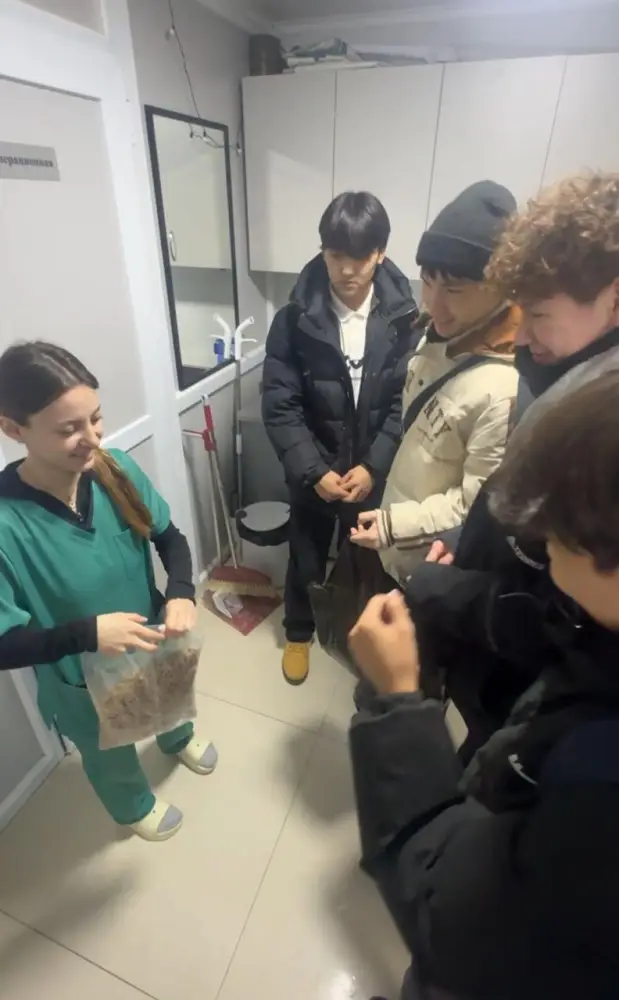 Столичные школьники приняли участие в благотворительном мероприятии «Одно доброе дело – забота о животных» (3)