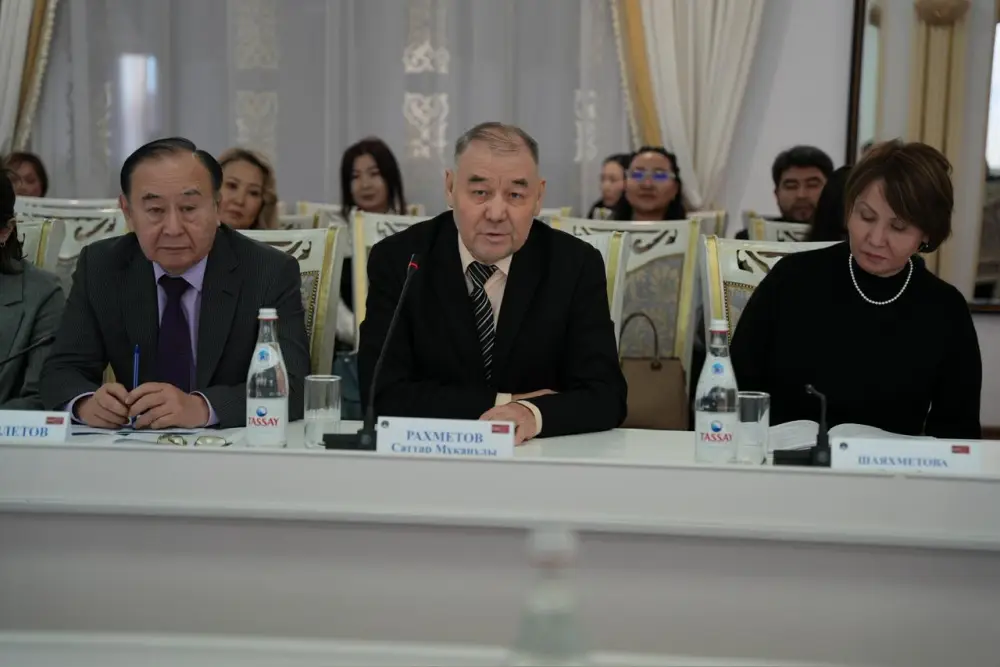 В Астане обсудили переход к Курултаю и новые политические институты в рамках конституционной реформы 2026 года (4)