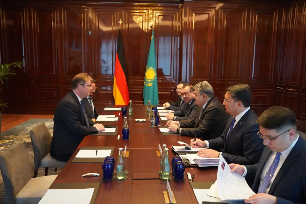 Глава МИД Казахстана в рамках визита в Германию провёл ряд двусторонних встреч (3)