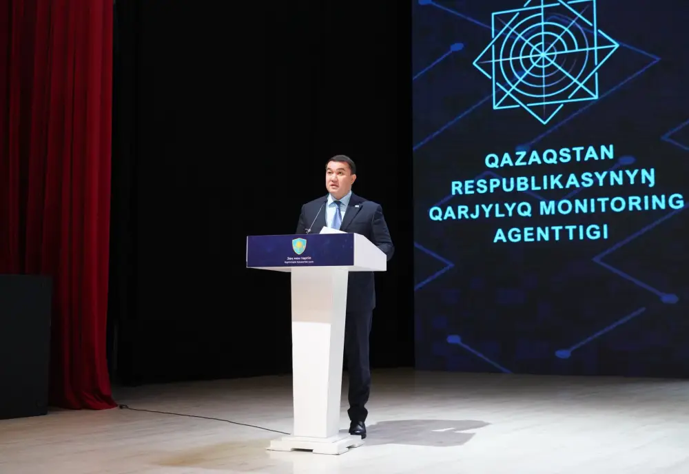 ЦИФРЛАНДЫРУ ЖӘНЕ ЖАСАНДЫ ИНТЕЛЛЕКТ: ТҮРКІСТАНДА ҚАРЖЫЛЫҚ ҚАУІПСІЗДІК МӘСЕЛЕСІ ТАЛҚЫЛАНДЫ (3)