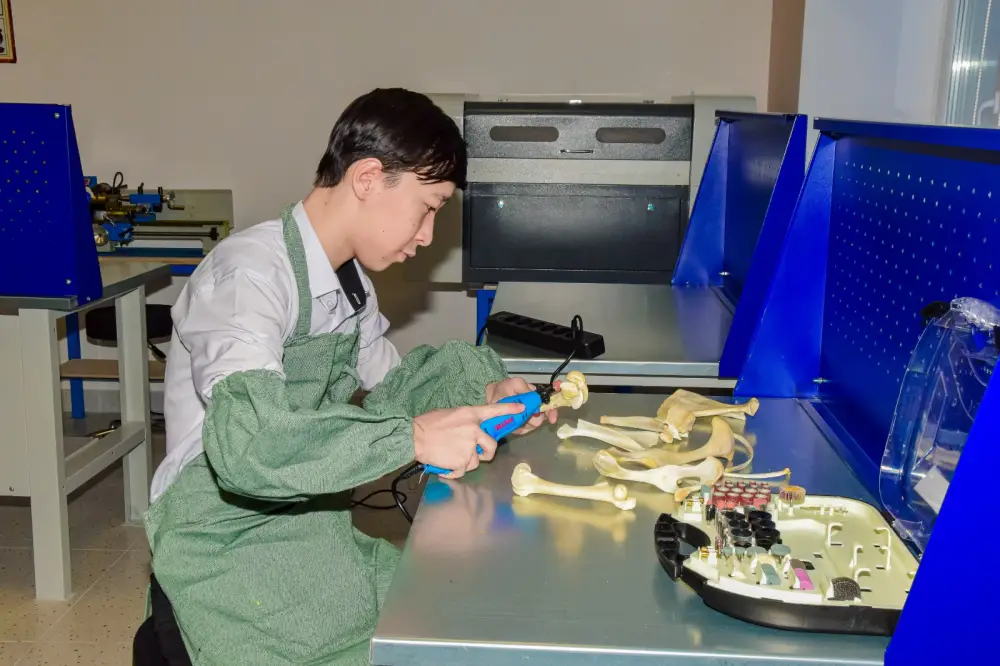 В Рудном открылась школа на 900 мест с государственным языком обучения (3)