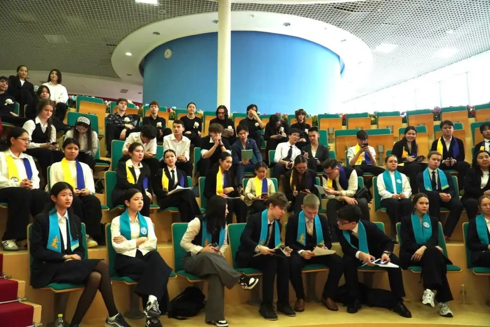 «Закон и порядок – путь честного гражданина»: в Астане прошли дебаты (10)