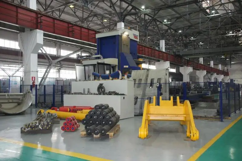 Трудовые коллективы промышленных предприятий Карагандинской области поддержали проект новой Конституции (4)