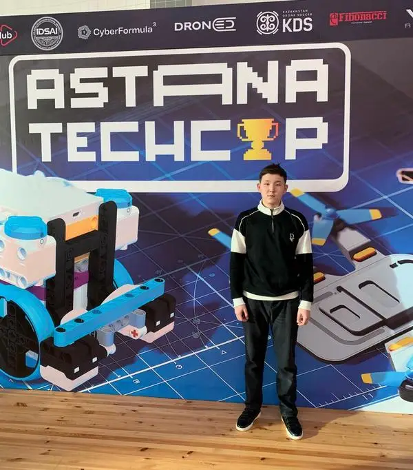 Школьники Карагандинской области завоевали путёвки на международный чемпионат по робототехнике (4)