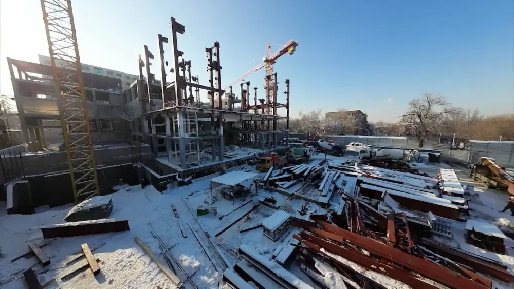 В Алматы ТЮЗ обновляют с заботой о детях и культурном наследии (2)