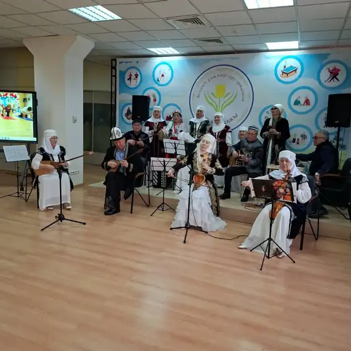 В Астане прошел вечер песни ансамбля «Нұра сазы» (2)