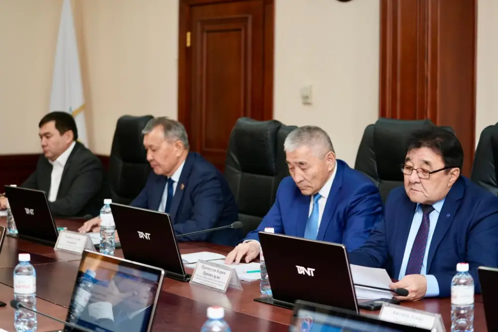 В Минэнерго состоялось заседание Отраслевой комиссии по социальному партнерству (3)