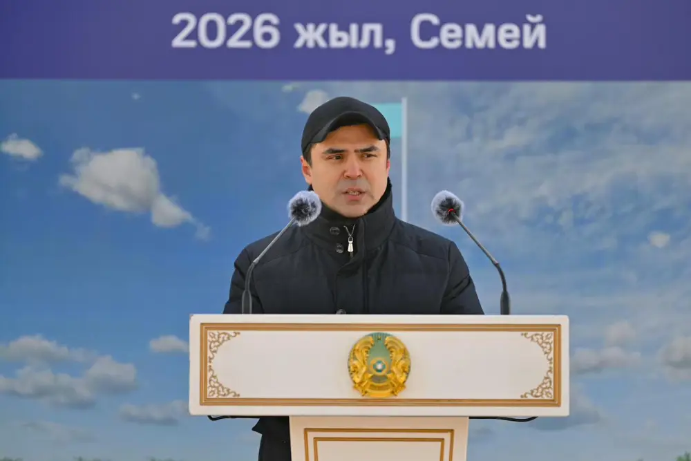 «Абайға құрмет»: в Семее началось строительство Площади государственных символов (7)