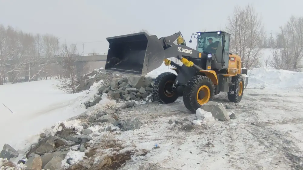 В регионах Казахстана продолжаются противопаводковые мероприятия (4)