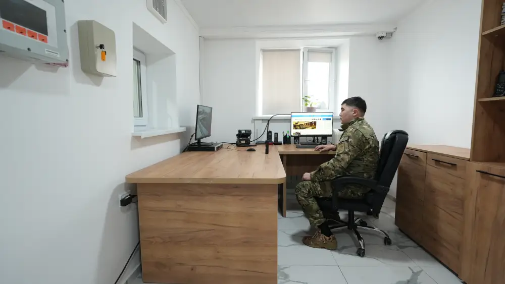 Глава МЧС открыл модернизированную пожарную часть в городе Хромтау (3)