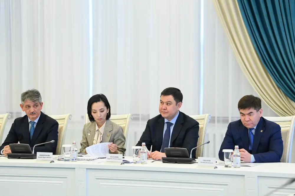 Обсуждены вопросы поддержки и развития предпринимательства в регионе (9)