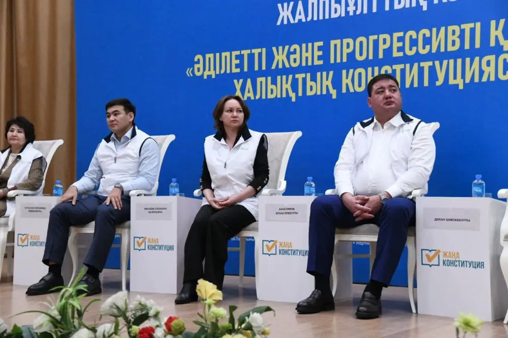 В Астане около 350 преподавателей и общественных активистов обсудили Конституционные реформы (6)