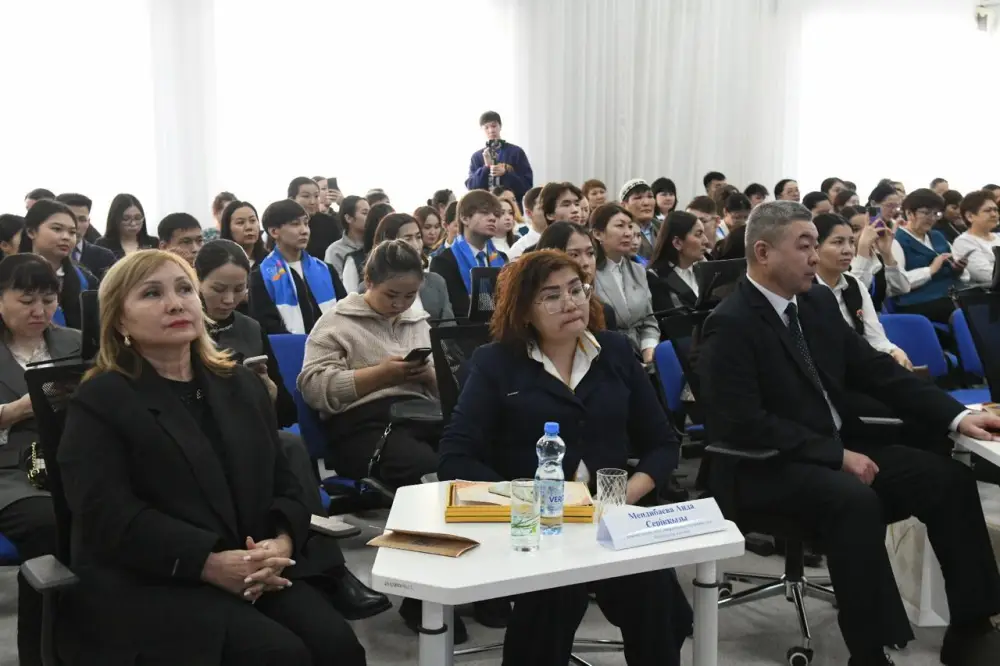 «Абылай хан – великий символ единства страны»: в Астане прошел историко-познавательный форум (7)