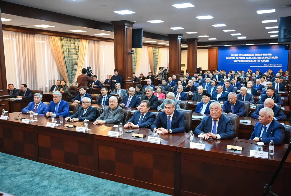 Представлен новый ректор Университета имени Коркыт ата (6)