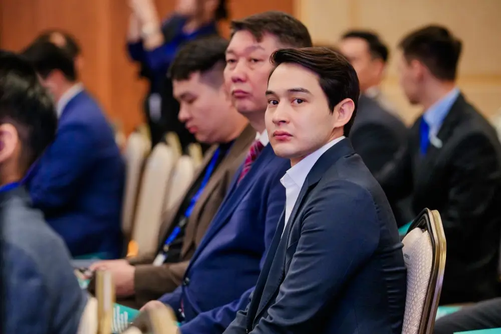 В Астане прошла экспертная встреча по обсуждению проекта новой Конституции (9)