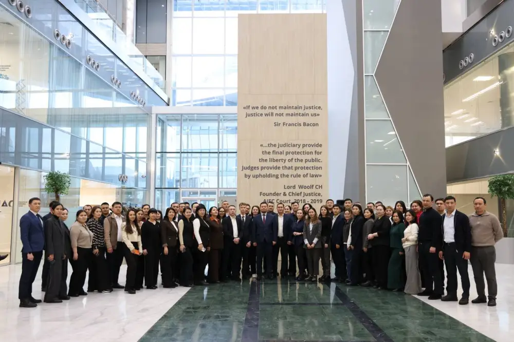 Магистранты Академии правосудия при Высшем Судебном Совете приняли участие в выездной лекции в Суде Международного финансового центра «Астана» (МФЦА) (7)