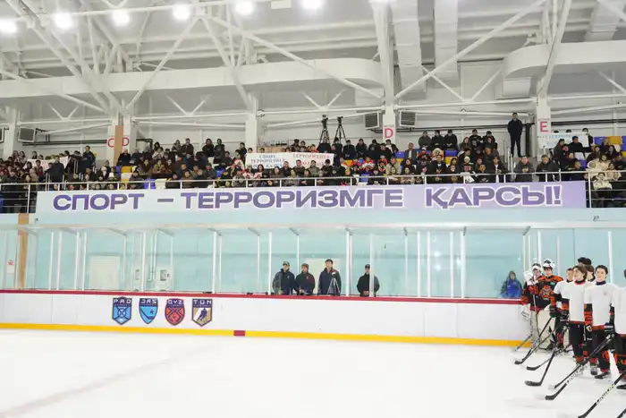 В ТУРКЕСТАНЕ ПРОШЛИ МАТЧИ ХОККЕЙНОЙ «МОЛОДЕЖНОЙ ЛИГИ» (2)