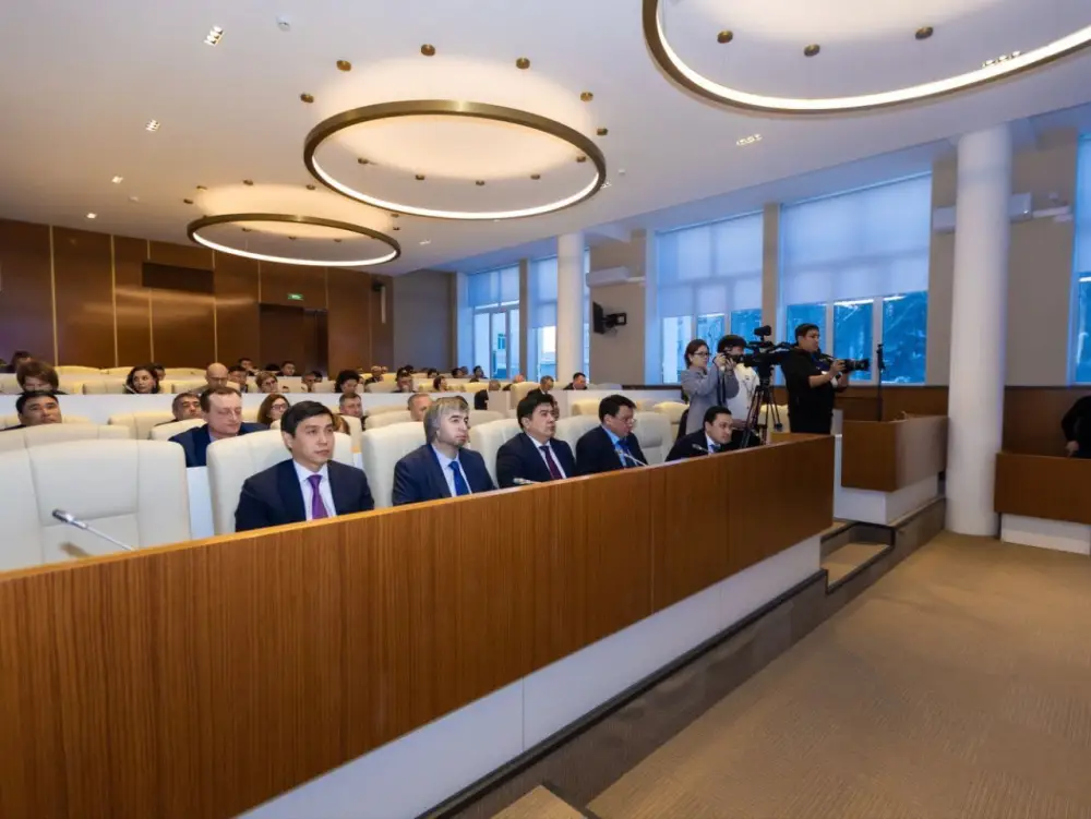 Аким ВКО: Построение справедливого и безопасного Казахстана - наша общая задача (4)