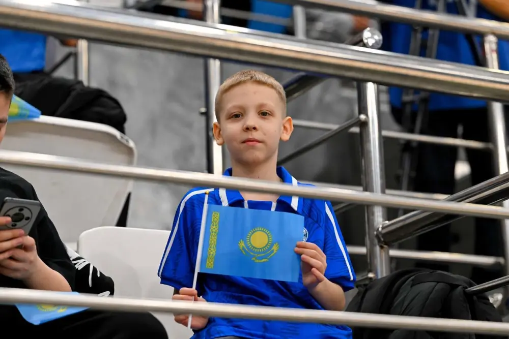 В Семее прошла акция в поддержку проекта новой Конституции (8)