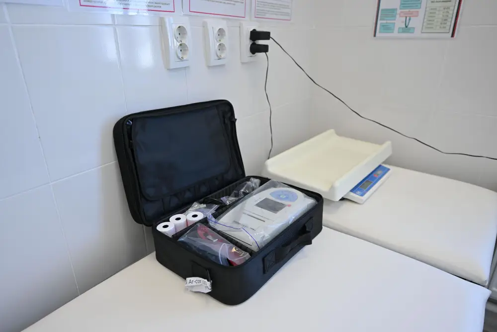 В Аксуатском районе в двух селах открылись медицинские пункты (10)