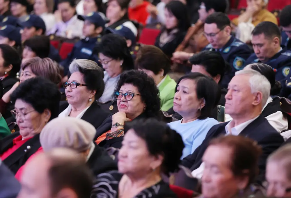 Приоритеты семейной политики и борьба с насилием: в Жамбылской области прошел республиканский форум (3)