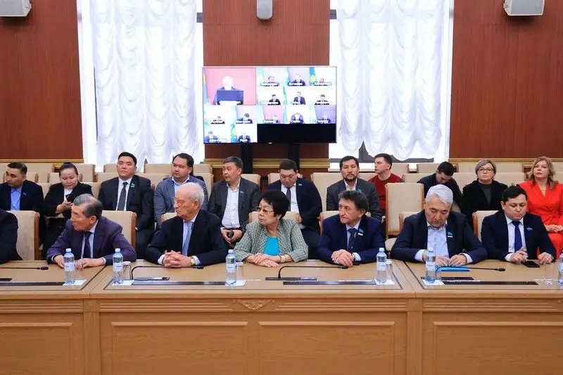 Проект новой Конституции обсудил актив Карагандинской области (3)