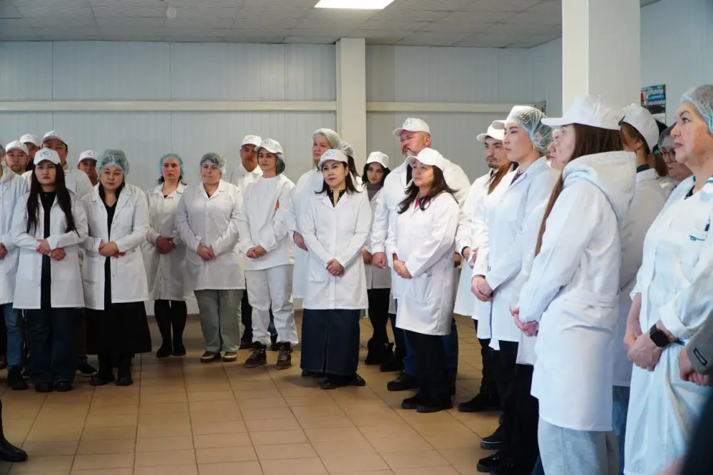 Аким области встретился с коллективом Макинской птицефабрики (9)