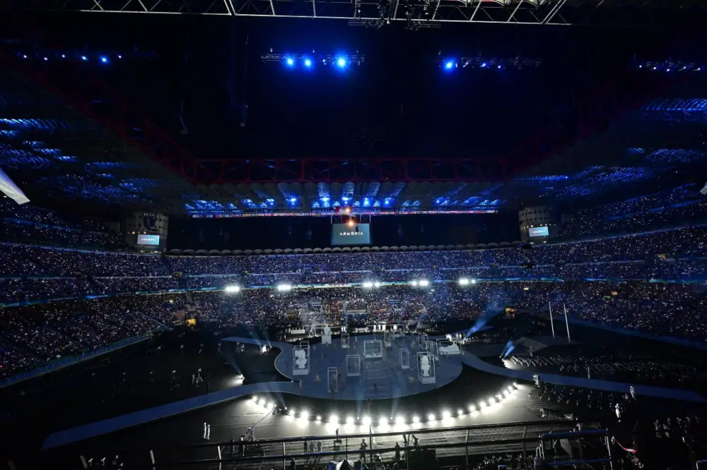 В Милане состоялась торжественная церемония открытия XXV зимних Олимпийских игр (2)