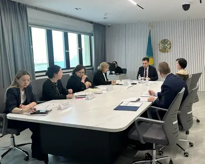 А. Ертаев провёл приём граждан (2)