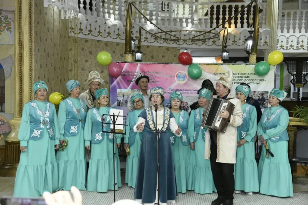 В Астане прошло праздничное мероприятие «Алғыс жүректен шыққан сөз» (2)