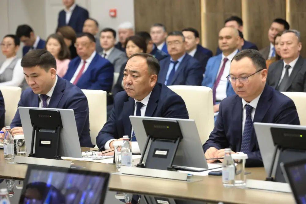 В областном акимате состоялось заседание актива по вопросам конституционной реформы (2)