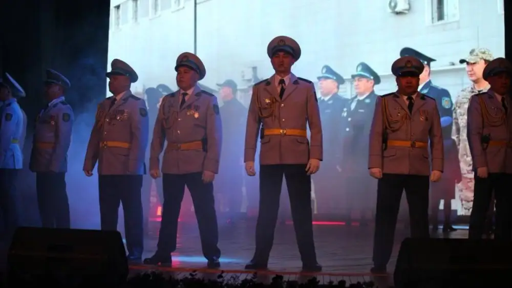 Голос службы и единства: 15-летие хора департамента полиции отметили в ВКО (8)
