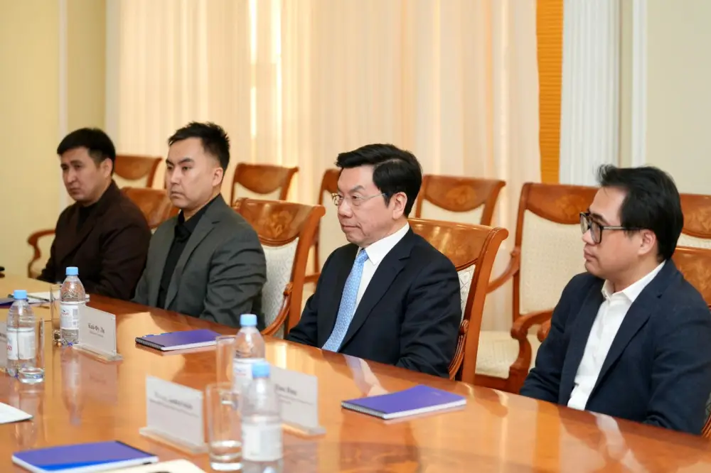 Минэнерго и международный эксперт Ли Кай-Фу договорились о сотрудничестве в сфере ИИ (4)